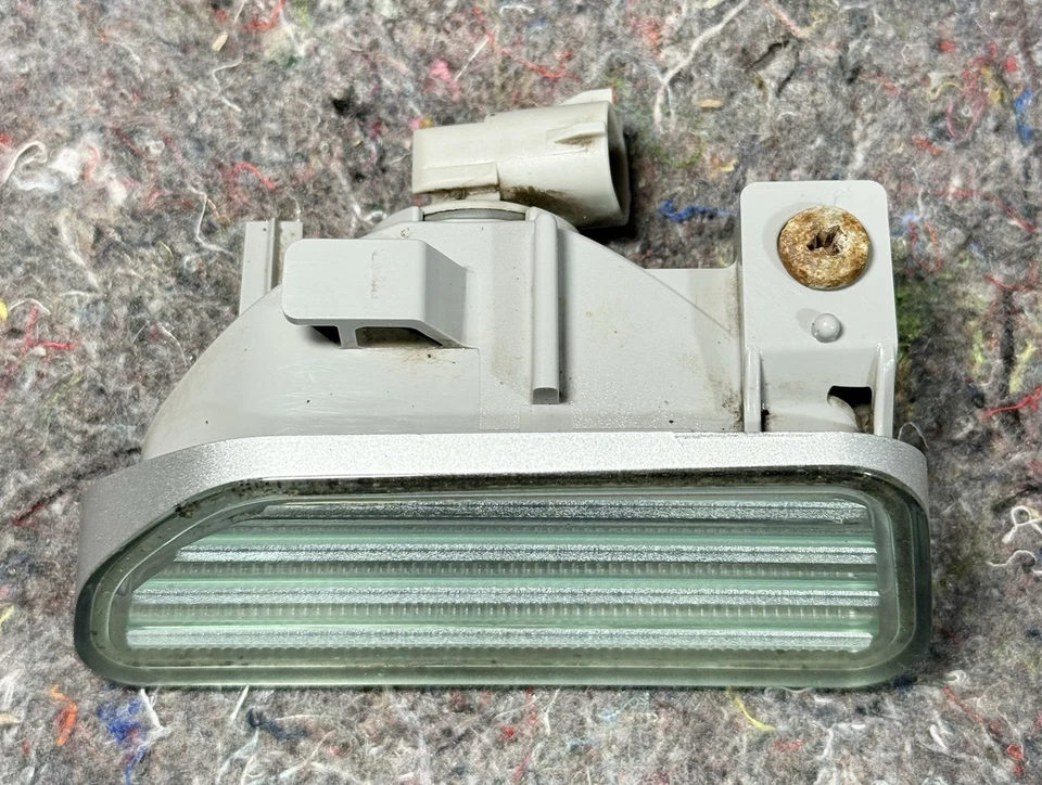 Lámpara de paso genuina OEM 81380-60010 ESTRIBO IZQUIERDO LEXUS LX570 GX460 08-14 Foto 2 de 4