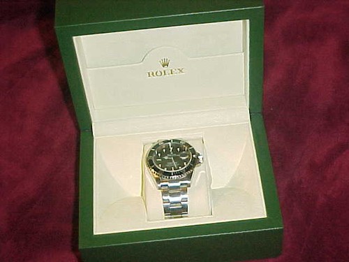 Rolex Oyster Perpetual Date Submariner  D Serial Number 2005-2006 Year Model
