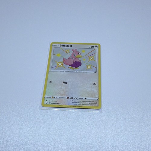 The Pokémon Company Ducklett SV095/SV122 Shining Fates Shiny Vault Holo 50 HP EN