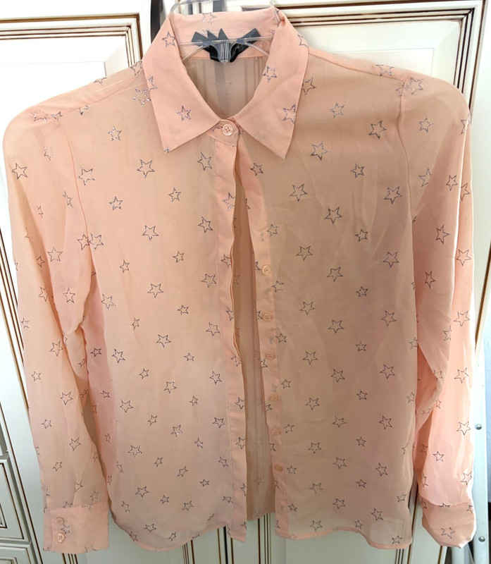 ALI & KRIS SHEER Coral LONG SLEEVE BLOUSE WITH SPARKLE STARS SZ Small