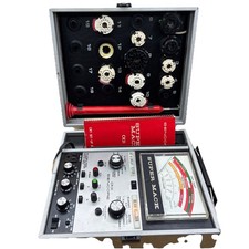 Sencore CR31 Super Mack CRT Tester And Beam Builde Powers On