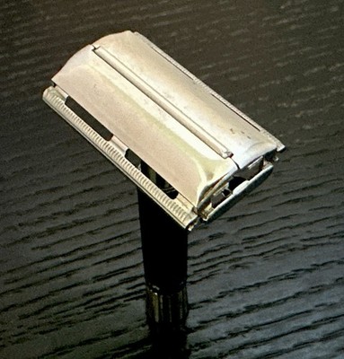 Gillette Black Handle Super Speed Safety Razor/1978 Y2