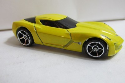 Hot Wheels (( 2009  Release ))   Sting Ray    