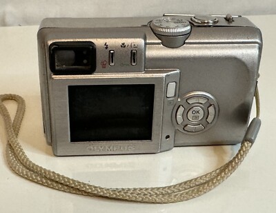 Olympus CAMEDIA C-60 Zoom 6.1MP Digital Camera Silver Untested | eBay