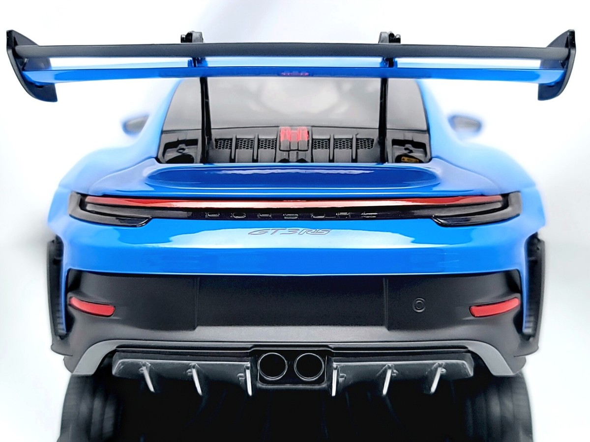 Minichamps Porsche 911 (992) GT3 RS 2023 Blue & Black Minichamps Porsche 911 (992) GT3 RS 2023 Blue & Black