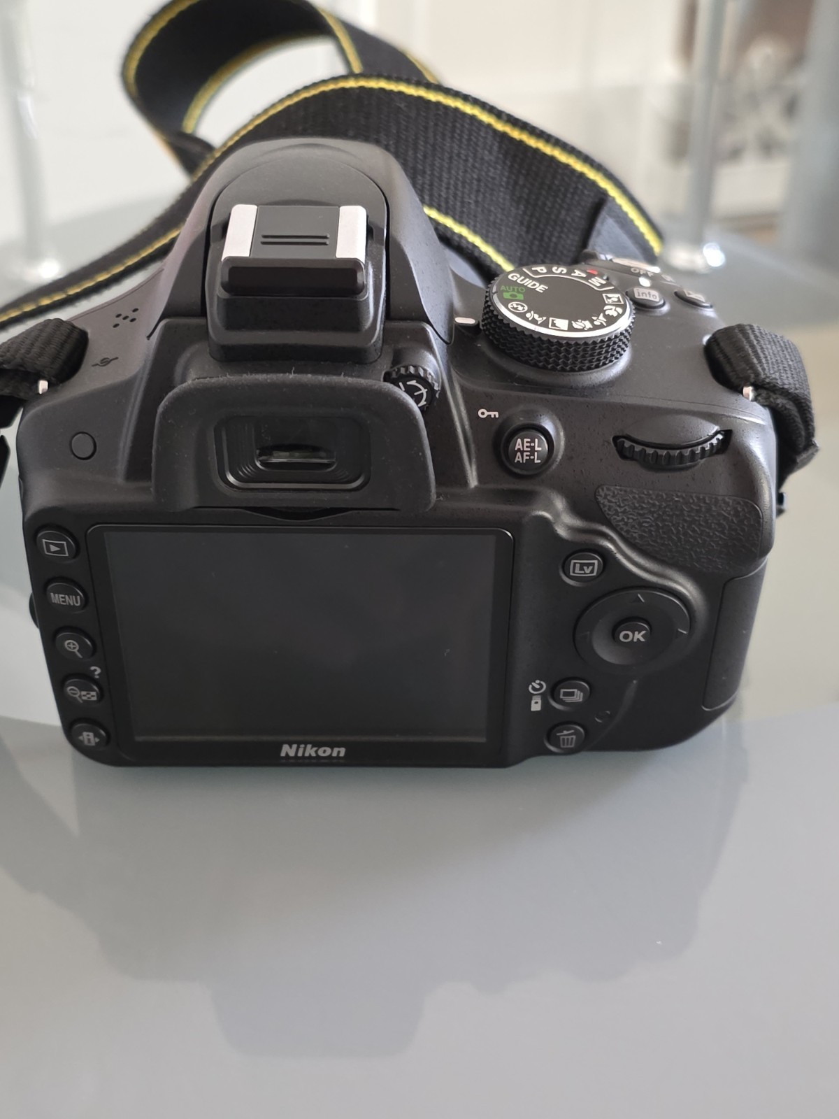 Nikon D D3200 24.2MP Digital SLR Camera AF-S DX VR 18-55mm Lens - Black