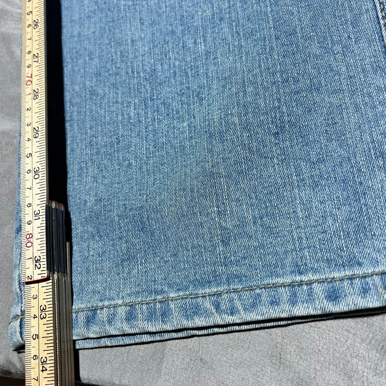 Aura from the Women at Wrangler Light Wash Bootcut Jeans 12P/TAL WU0343B Blue image 6