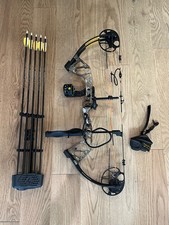 Bear Archery Royale Right Handed Youth RTH Package RH 50# True Timber Strata