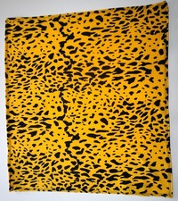 ANIMAL PRINT NECK SQUARE SCARF