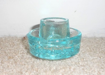NICE LIGHT AQUA CD 20 E.S.B.CO BATTERY REST GLASS INSULATOR