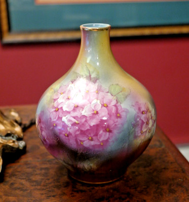 ROYAL BONN POTTERY - Franz Mehlem Hand-painted Floral Bud Vase - Germany