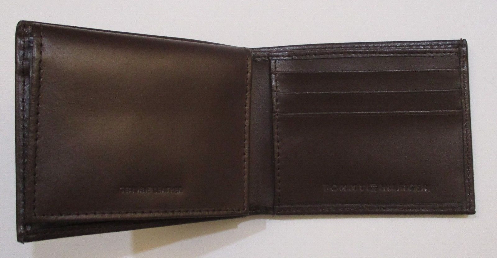 AUTHENTIC TOMMY HILFIGER MENS  BROWN LEATHER PASSCASE BIFOLD WALLET IN GIFT BOX image 8