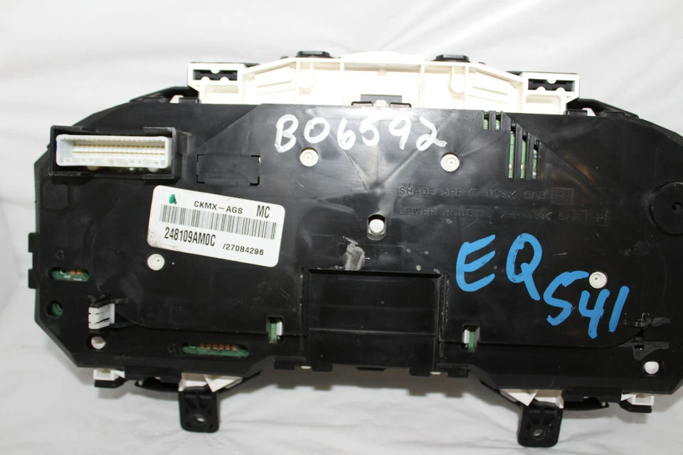 Cuadro de instrumentos velocímetro medidores del panel de instrumentos Nissan Sentra 2014 16.578 millas Foto 2 de 4