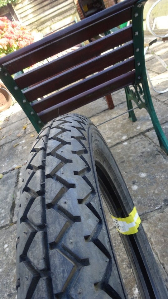 NOS New Old Stock Vintage Motorcycle Avon Tyre Grand Prix GP 4.10 H 18
