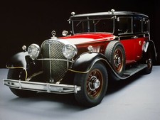 Cars mercedes benz 770 classic Desk Mat Stitched