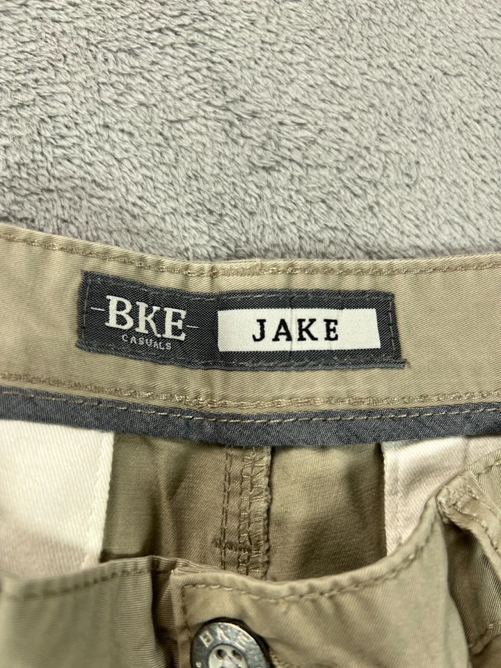 Pantalones chinos rectos con hebilla BKE JAKE 34R para hombre caquis beige 34x31 informales Foto 3 de 4