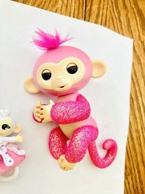 WowWee Fingerlings Figures Lot(3) Monkey Panda Work Read Glitter
