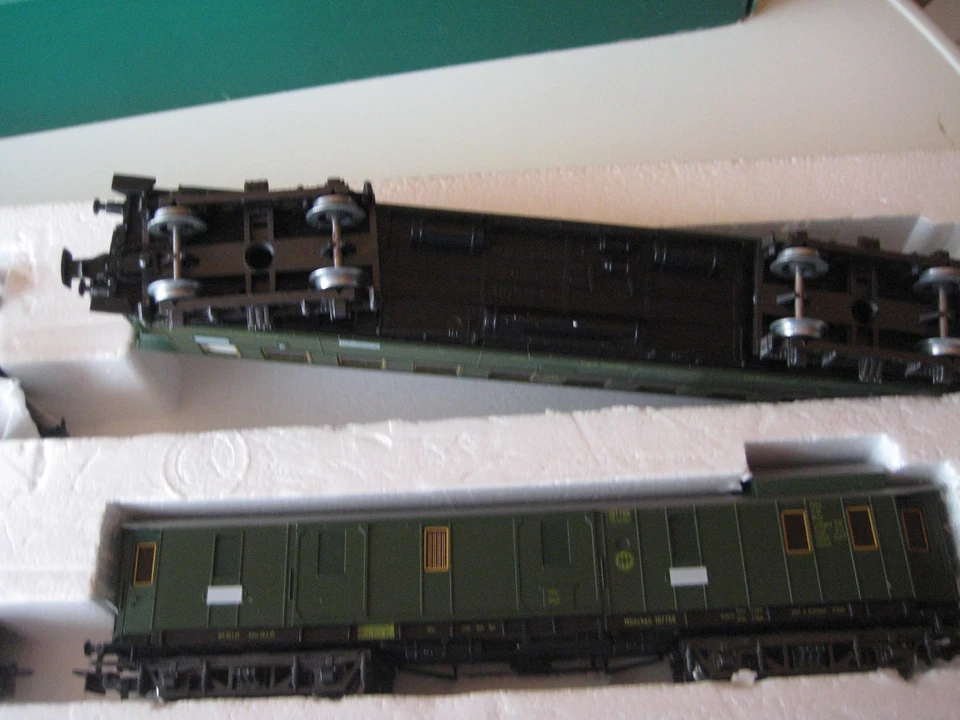 Märklin H0 2850 "Reichsbahn-Zug" mit BR E04 und 3 Wagen wenig gelaufen in OVP - Bild 4 von 4