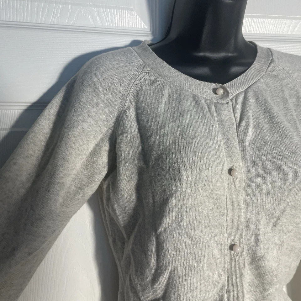 Cárdigan de cachemira exclusivo hecho a mano en Nepal para mujer Talla grande Beige Botones de punto Corbata Foto 2 de 4