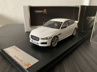 Premium X 2015 Jaguar XE R-Sport Limousine Fuji White Modellauto 1:43 IXO UK OVP