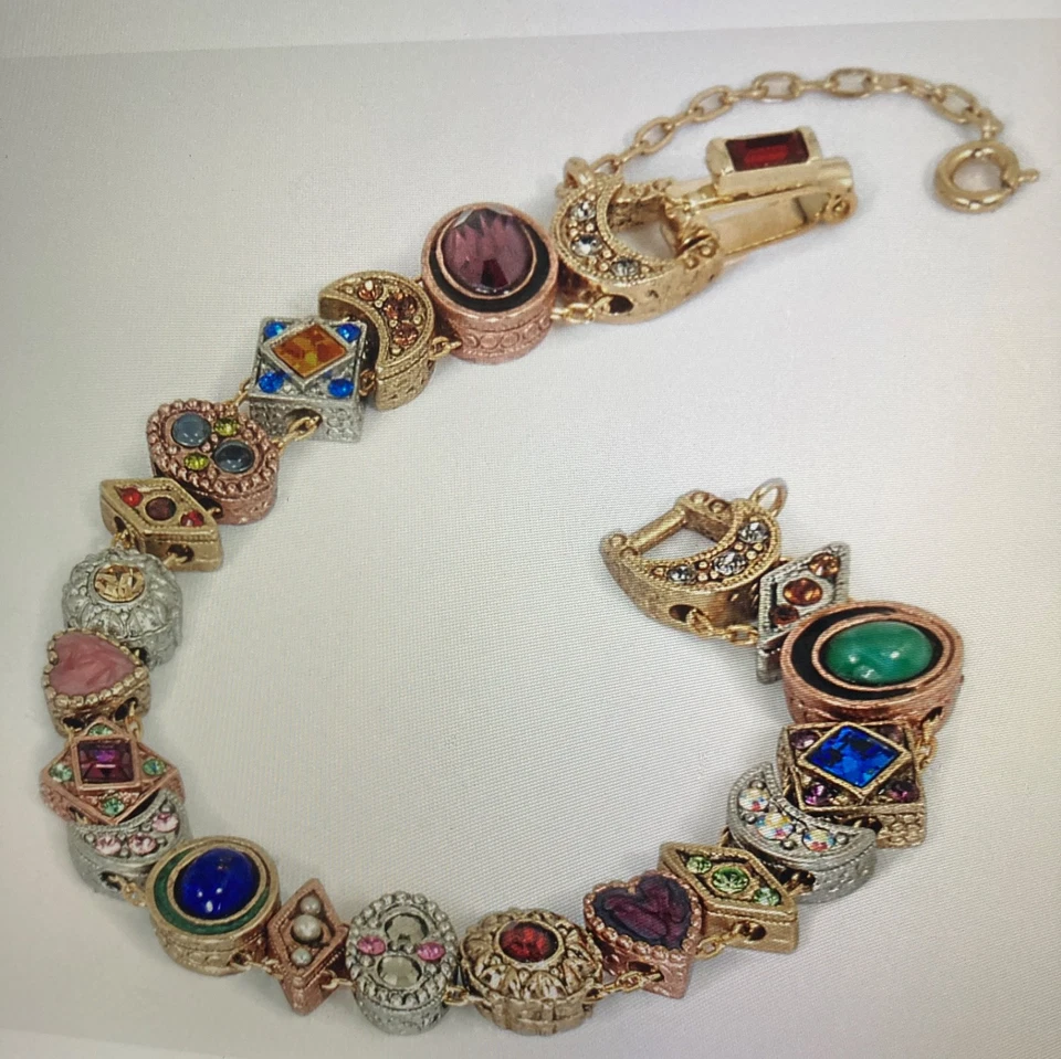 Victorian-style Slide bracelet. - Image 3 of 4