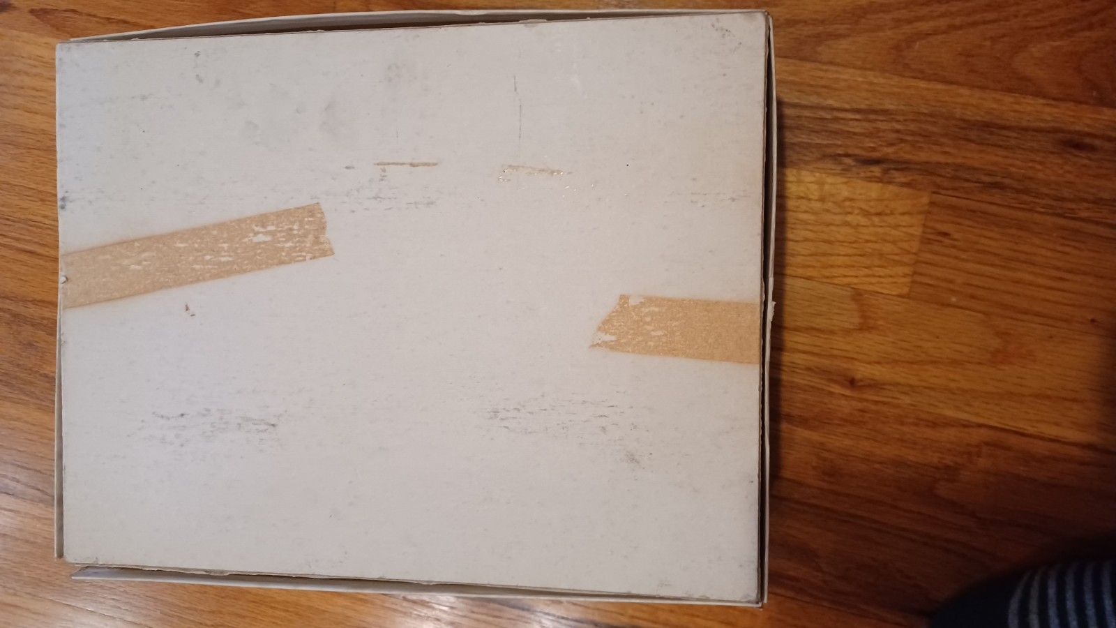 Vintage 1975 Vincent Price Shrunken Head Apple Sculpture Kit by Milton Bradley