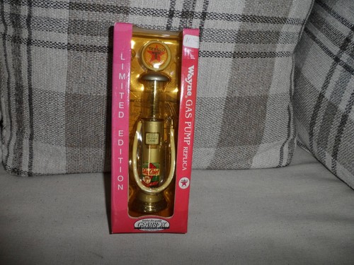 GEARBOX LTD. EDITION COLLECTABLE WAYNE GAS PUMP TEXACO N.I.B.