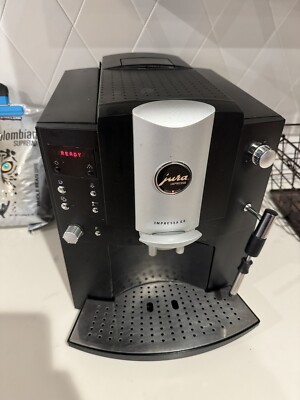 Jura Capresso E8 Chrome 15057 Automatic Espresso Machine Black