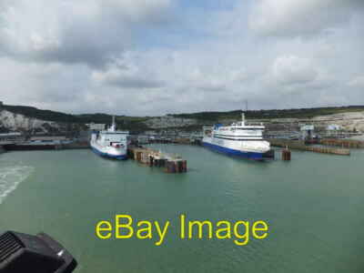 Foto 6x4 Zwei weitere fahren eine My Link Fähre und ein DFDS Schiff. von o c2014 gesehen