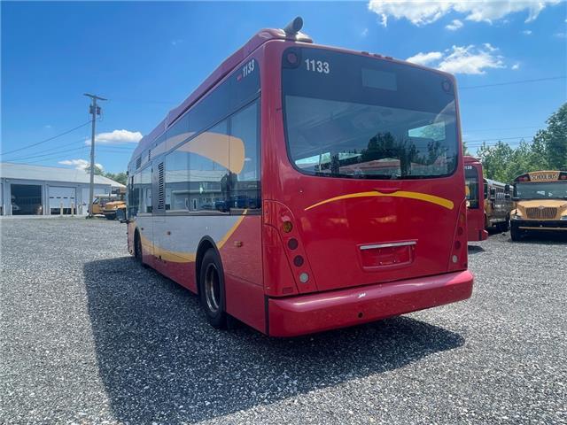 LOW FLOOR TRANSIT BUSES Two Bus Package cummins diesels 2009 Van Hool thumbnail 30