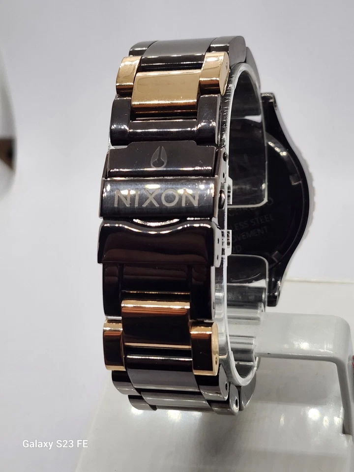 Nixon El 42-20 Chocolate Y Oro, Falta Una Mano Subesfera!!! Foto 4 de 4