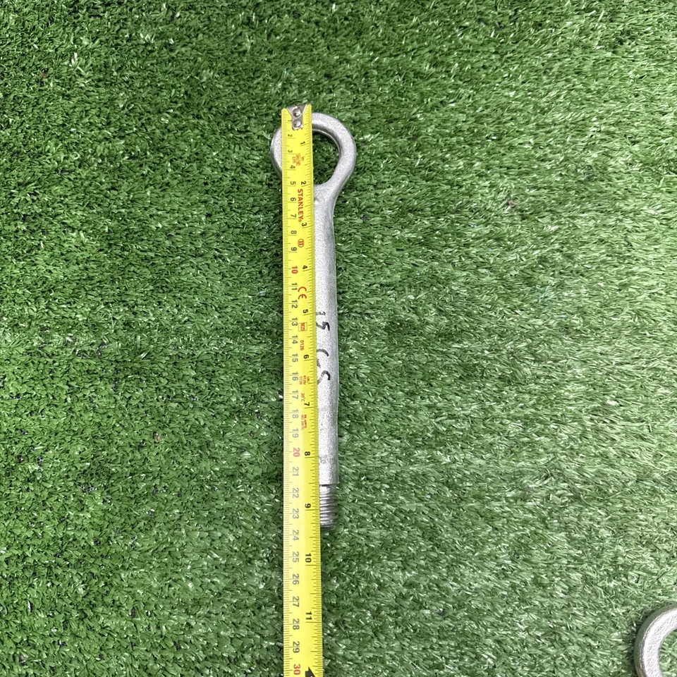 Gancho de remolque 13-15 Lexus GS450h 350 bucle de ojo OEM necesita limpieza. Foto 2 de 4