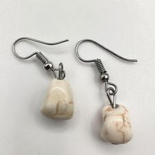 Vintage 90s Natural Cream Howlite Stone Dangle Drop Earrings Silver Tone Boho