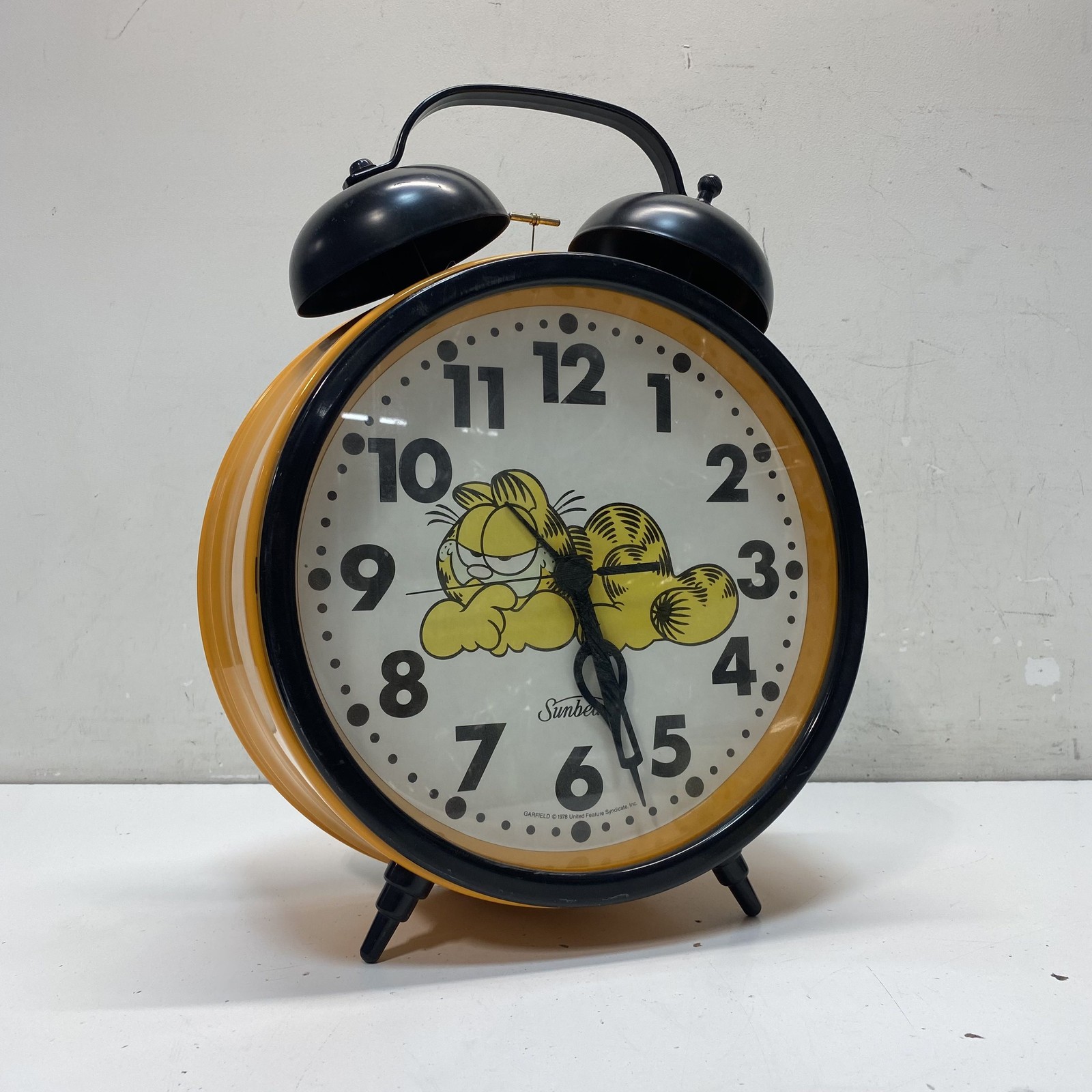Sunbeam Garfield Twin Bell Alarm Clock 18 Inch Large Plastic Novelty