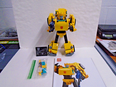 Lego 10338 Icons Transformers Bumblebee set 100% Complete
