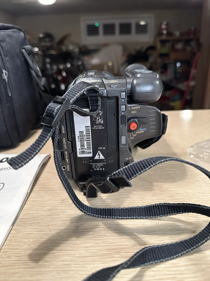 PANASONIC Palmcorder PV-L858D VHS-C Photoshot Camcorder W/Bag Charger/Cables Tes - Image 4 of 4