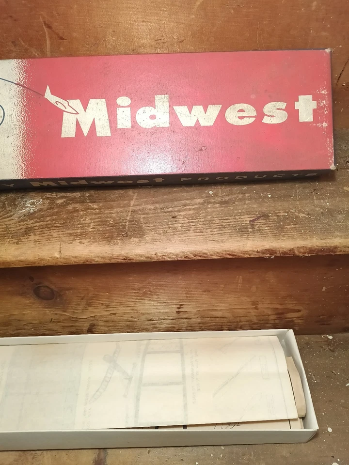 NEW RIDICULOUSLY RARE VINTAGE COMPLETE Midwest GOLLYWOCK kit in original box. - Image 4 of 4