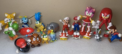 World Of Nintendo Lot of 19  Figures Jakks Pacific Super Mario Bros & Sonic