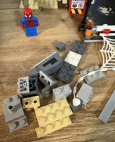 LEGO Marvel Spiderman "Rhino & Sandman Super Villain Team-up" 76037 NOT COMPLETE