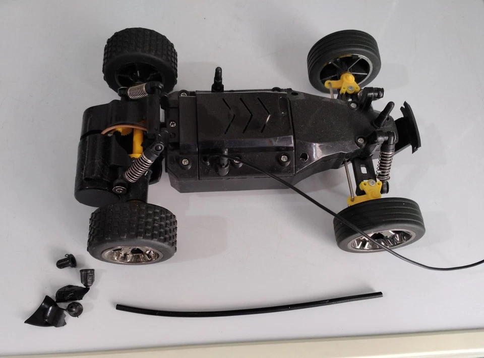 Unknown Removable Shell RC Remote Control Car FOR PARTS 49MHZ - Image 3 of 4