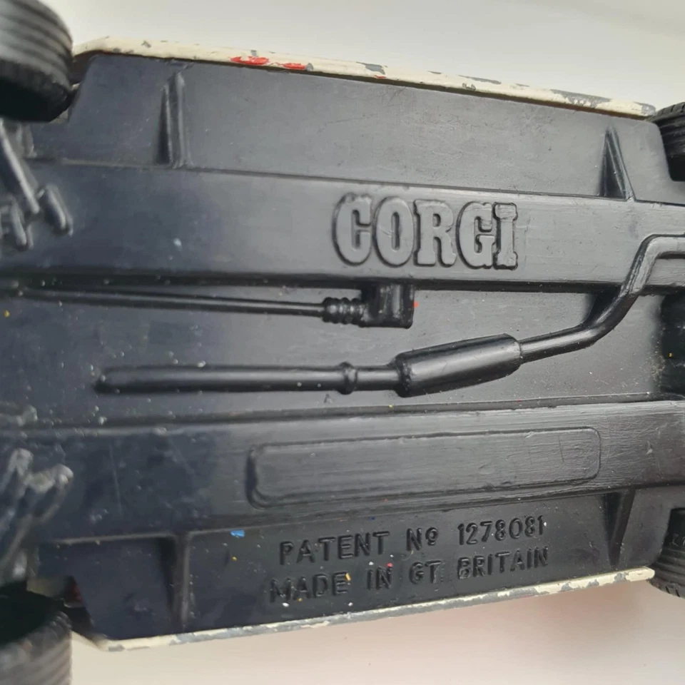 Coche de rally vintage Corgi Toy Volkswagen VW Polo Mark 1 Turbo #14 Foto 4 de 4