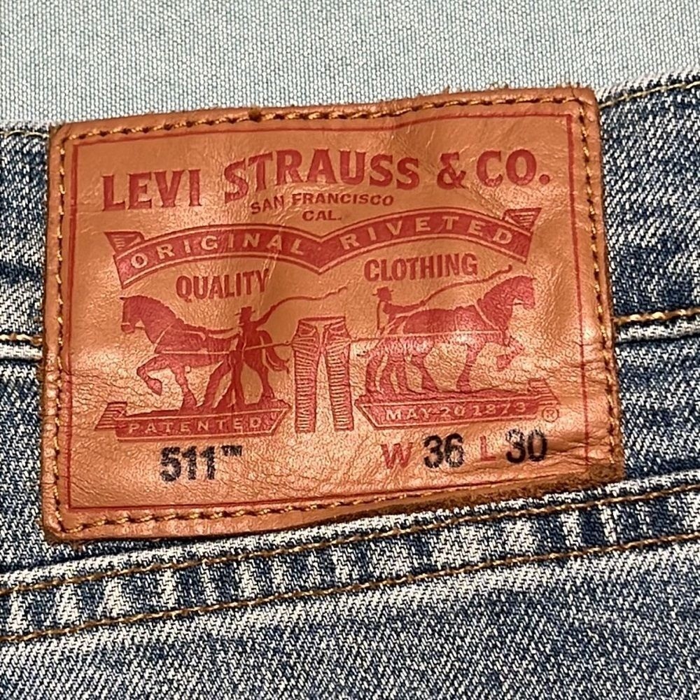 Levi's 511 Distressed Denim Cutoff Jean Shorts Size 10 thumbnail 8