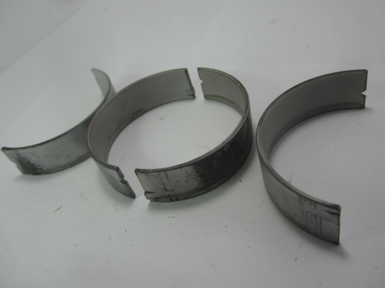 6063 Ford Passenger Thunderbird 352 390 Connecting Rod Bearing 002