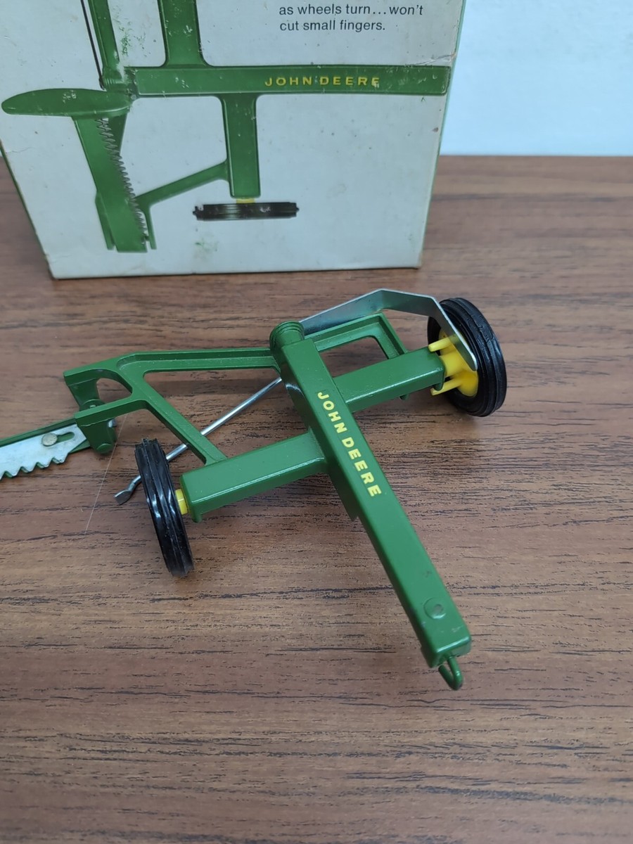 ガーデンウィール the Farm 1/16 Ertl Farm Toy John Deere Sickle Bar Mower With Ice