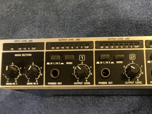 Behringer Powerplay Pro-8 Amplifier - Picture 5 of 8