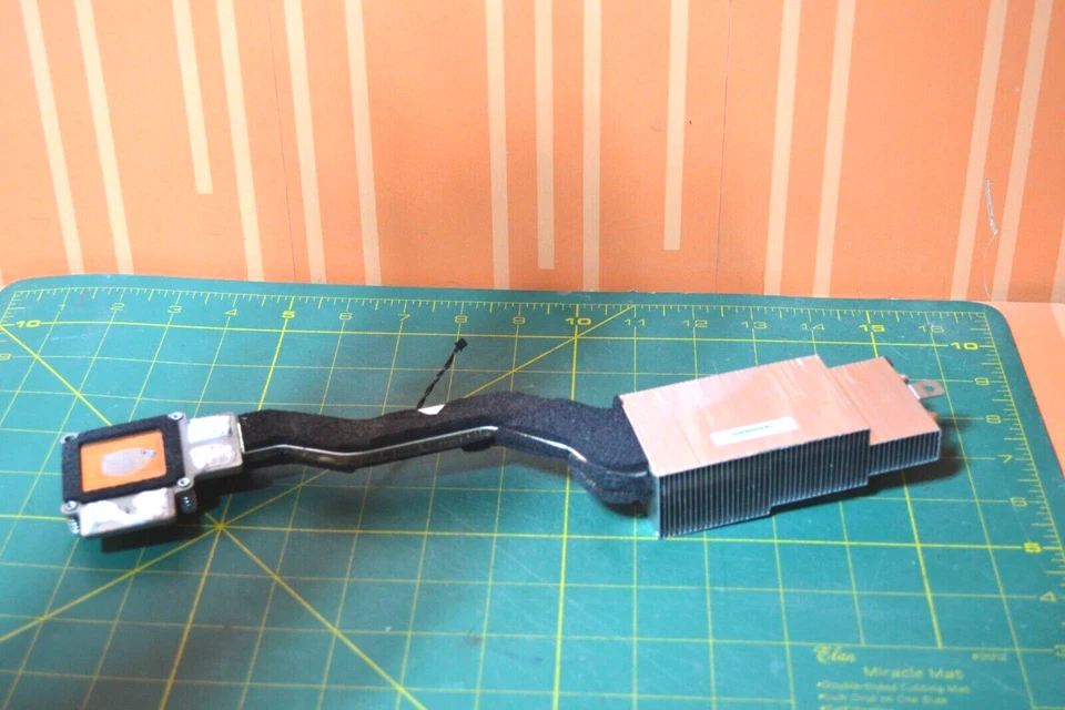 Apple 24" iMac Video Card ATI Radeon Heatsink A1225 730-0481 - Image 2 of 2