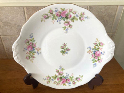 Vintage Royal Albert Bone China   Moss Rose   Kuchenteller