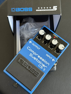 Boss CS3 Compression Sustainer Kompressor Effekt-Pedal für Gitarre fast neu