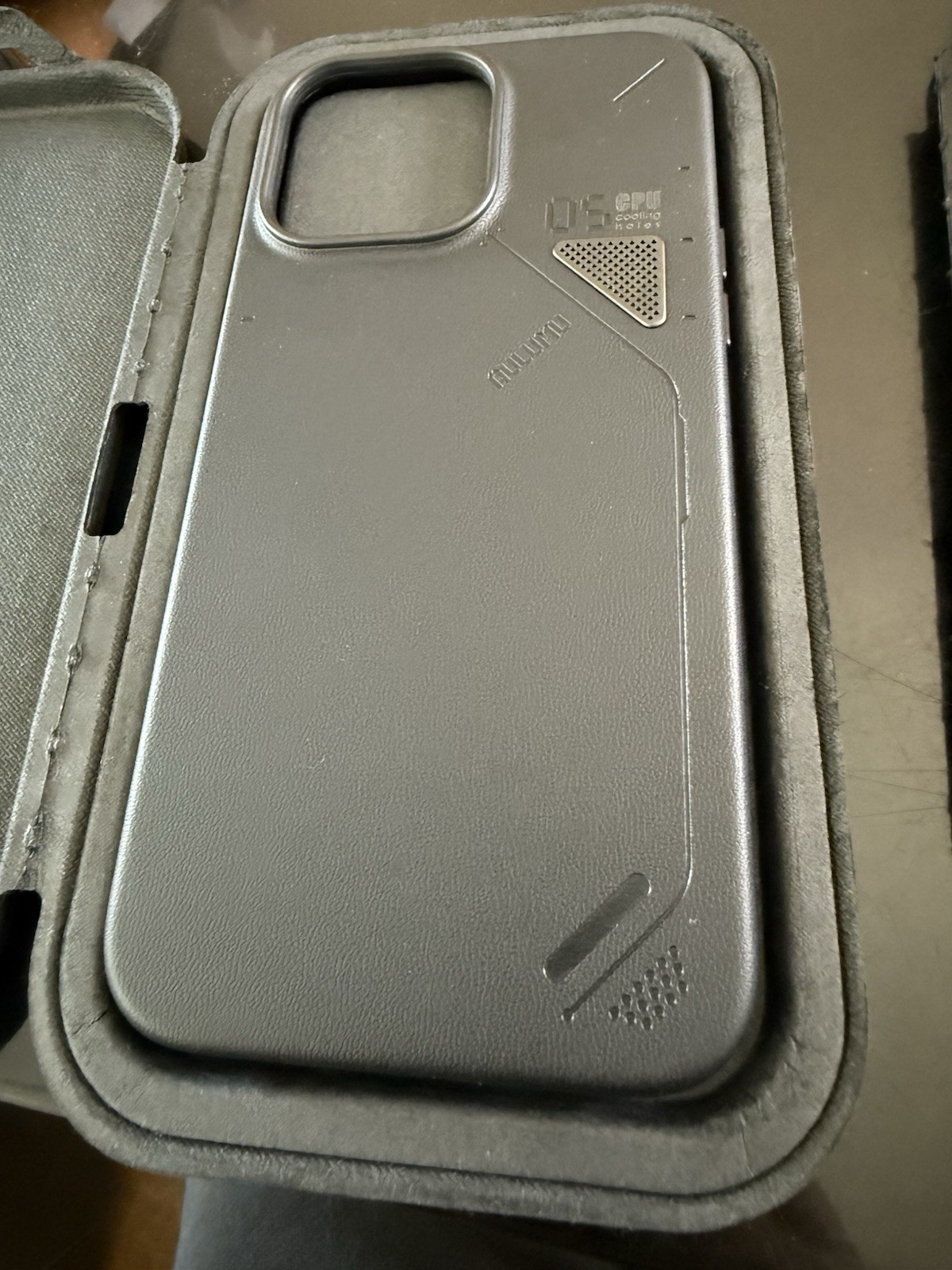 Picture 1 of 2