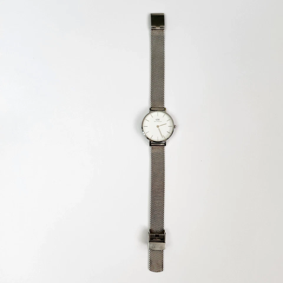 DANIEL WELLINGTON Womens 28mm White Face Silver Stainless Steel Mesh Band - image 4 of 4